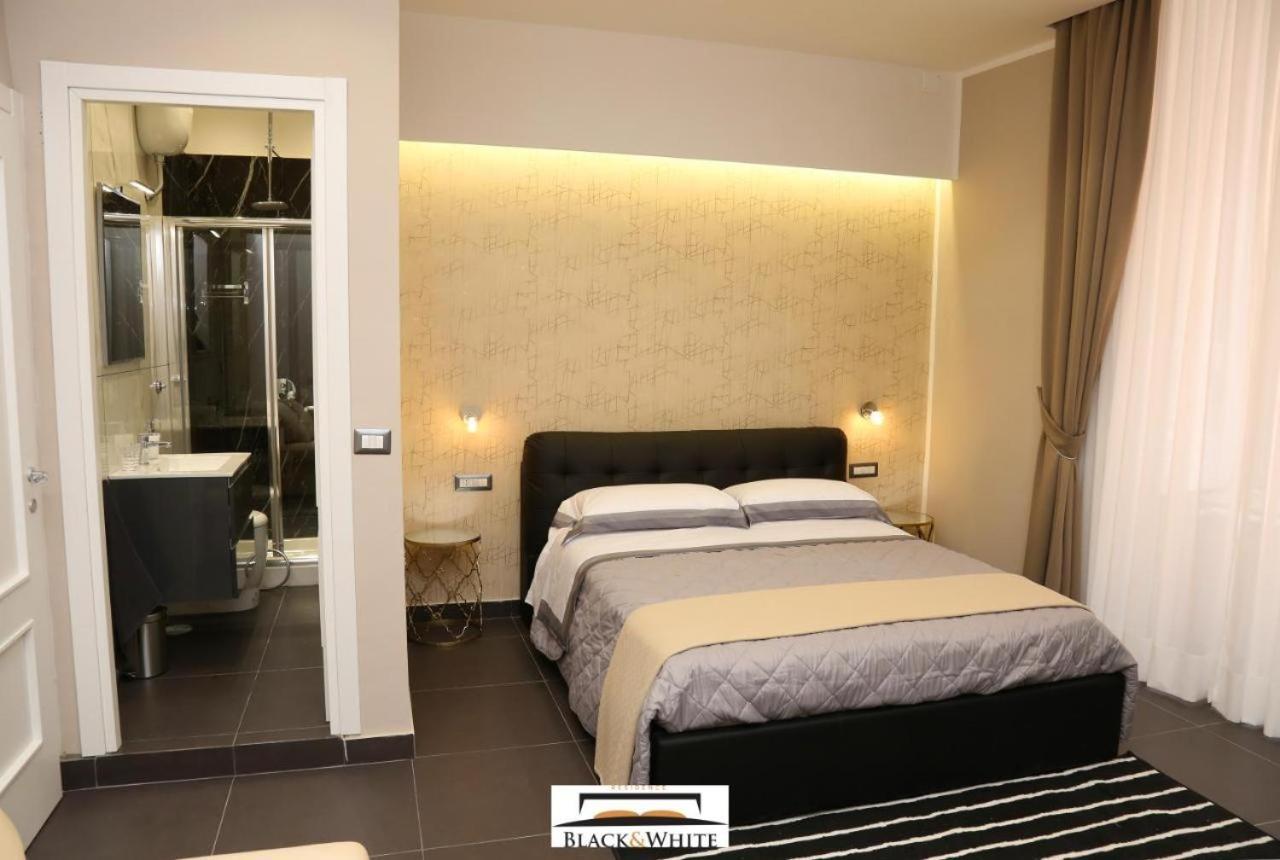 Residence Black & White Naples Luaran gambar