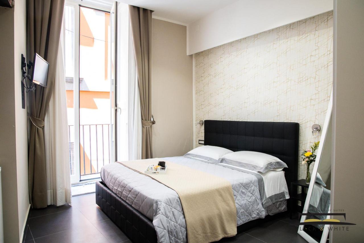 Residence Black & White Naples Luaran gambar