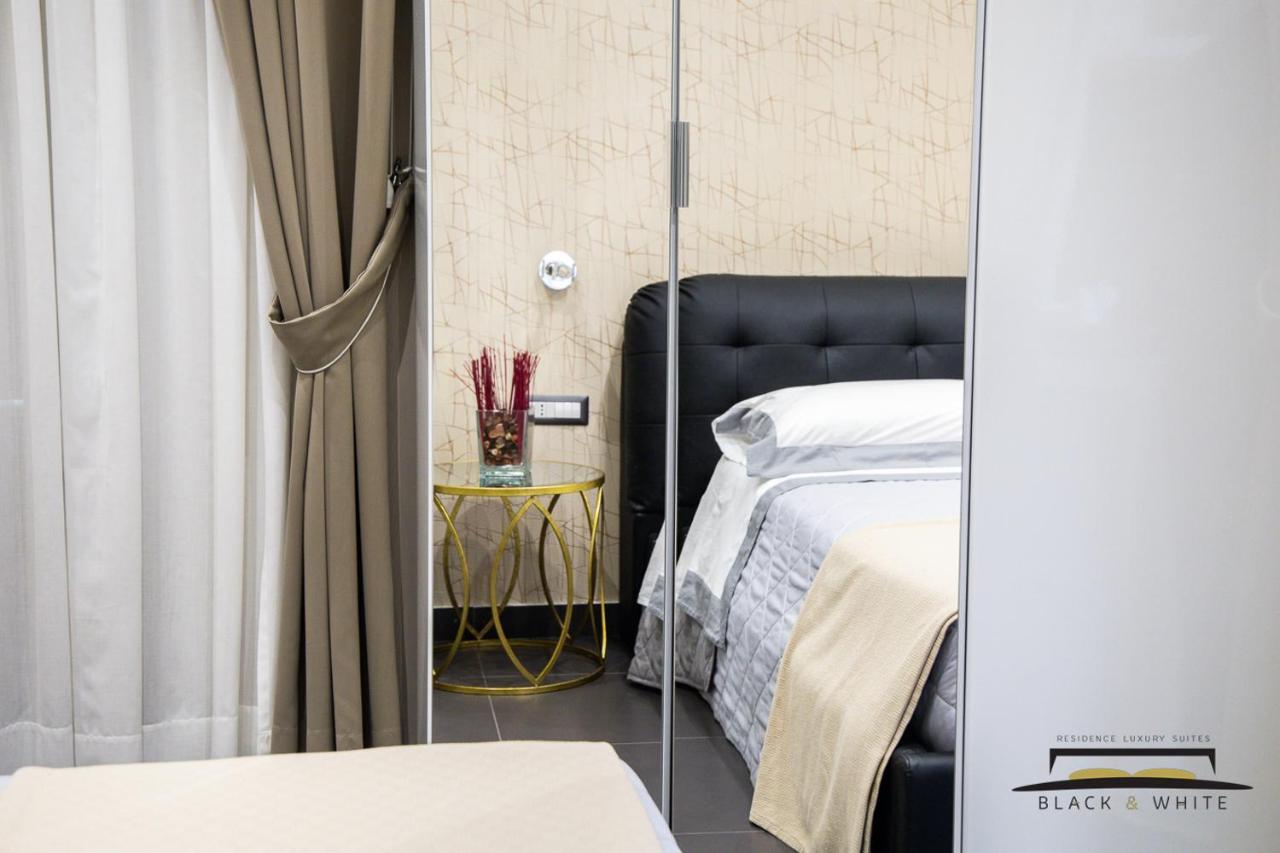 Residence Black & White Naples Luaran gambar