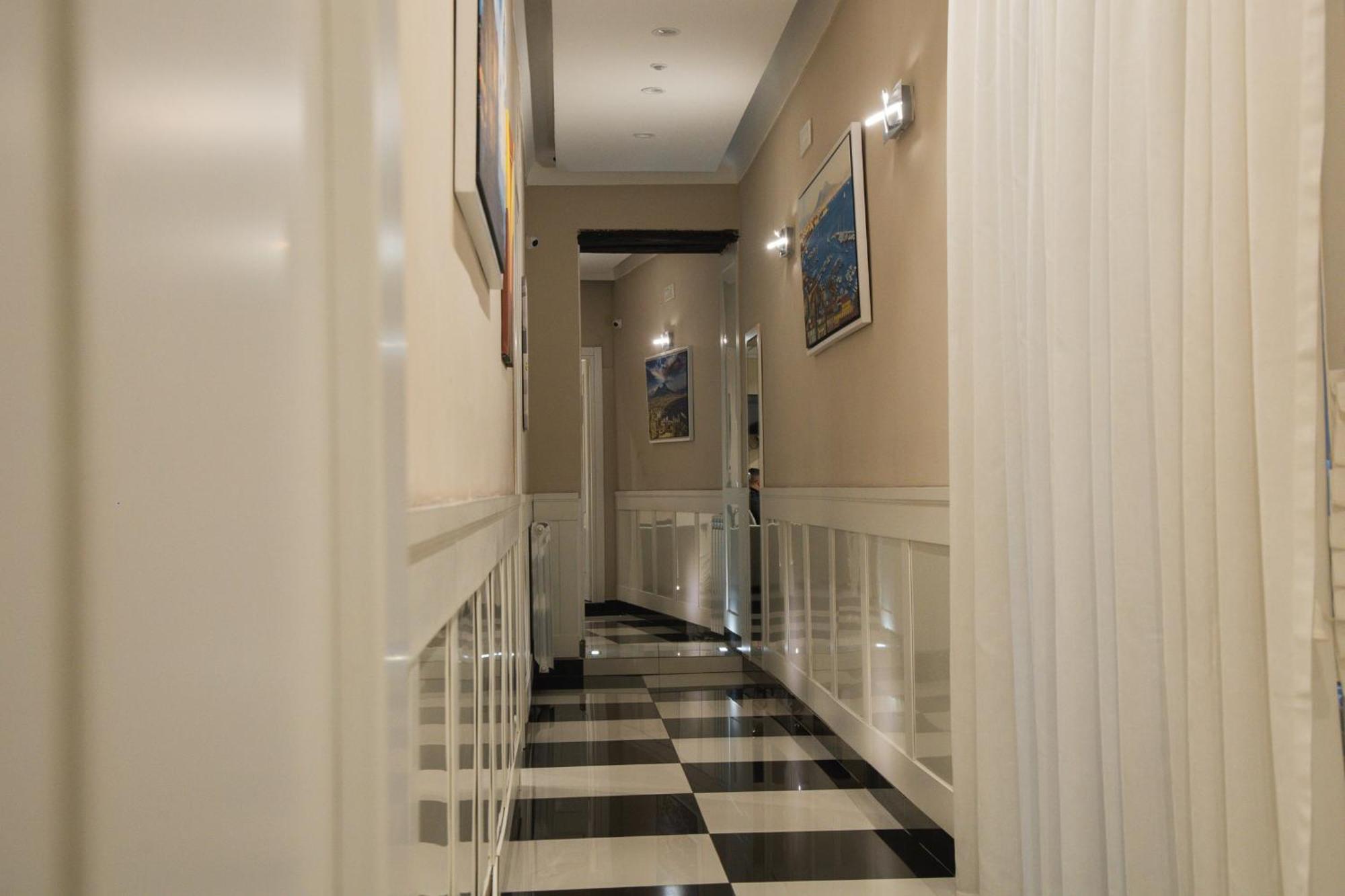 Residence Black & White Naples Luaran gambar