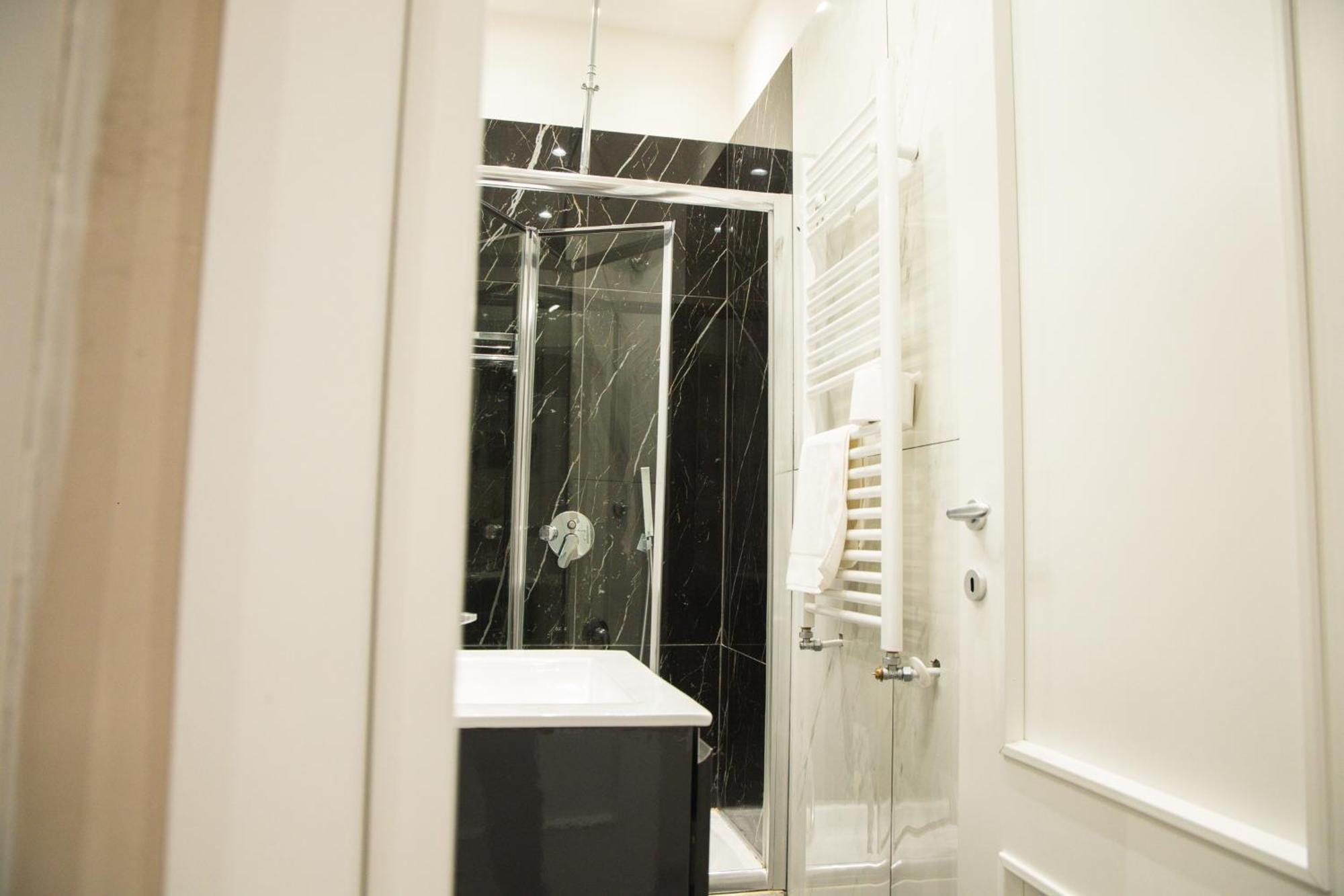 Residence Black & White Naples Luaran gambar